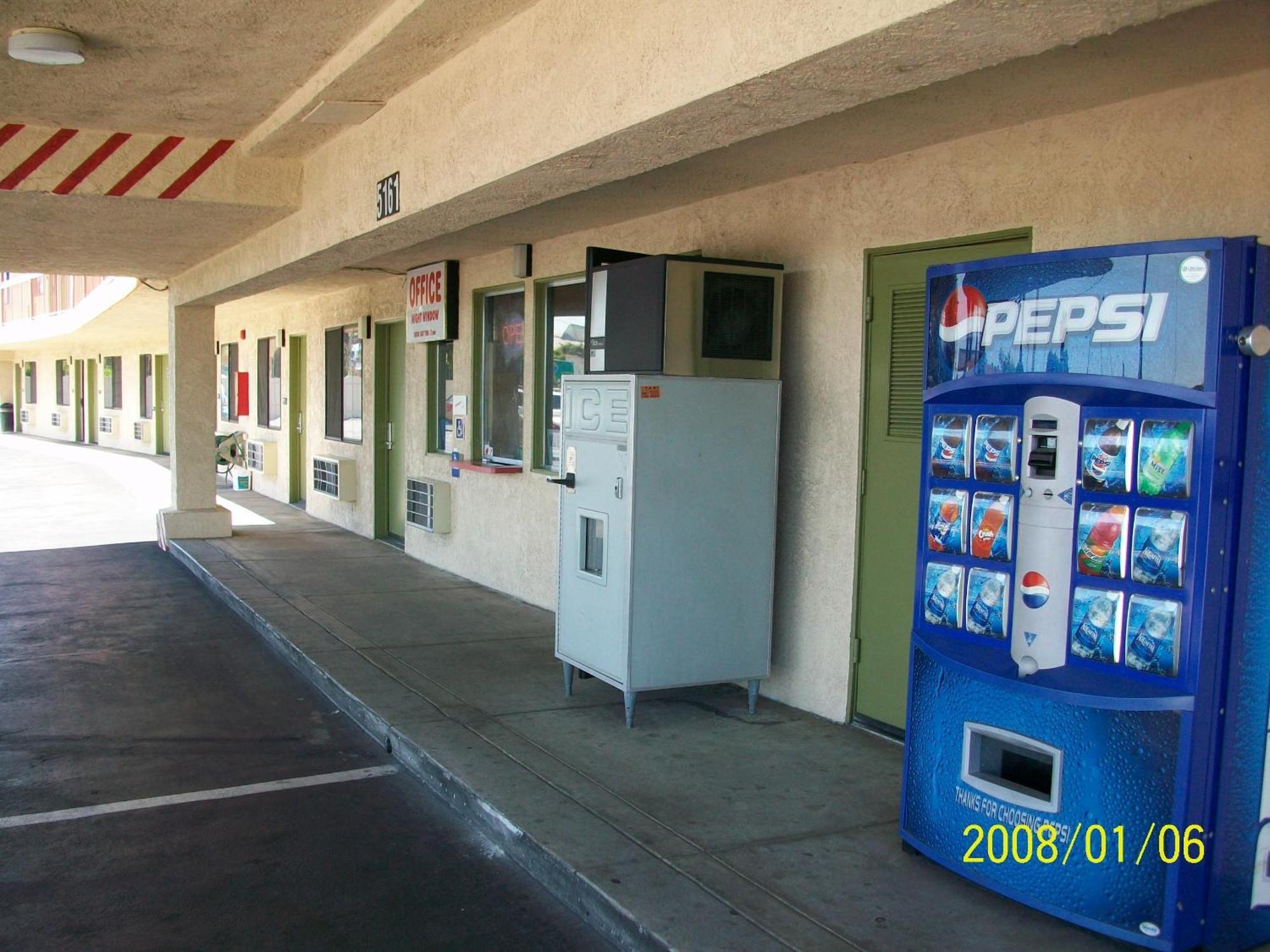 Rodeway Inn Commerce - Los Angeles Exterior photo